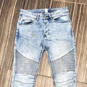 H&M divided men’s skinny jeans